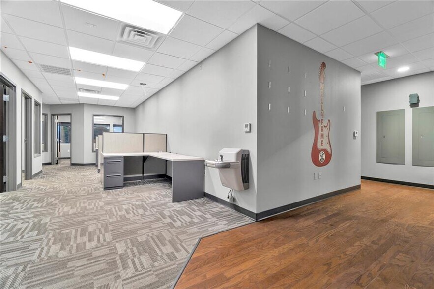 More Photos Of 1088 E Millsap Rd, Fayetteville Office For Lease