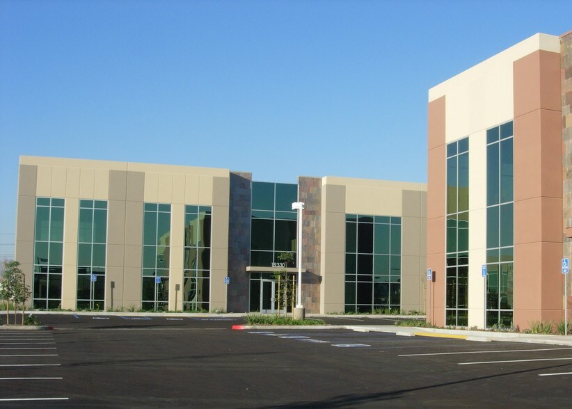 More Photos Of 19330 Jesse Ln, Riverside Medical For Lease