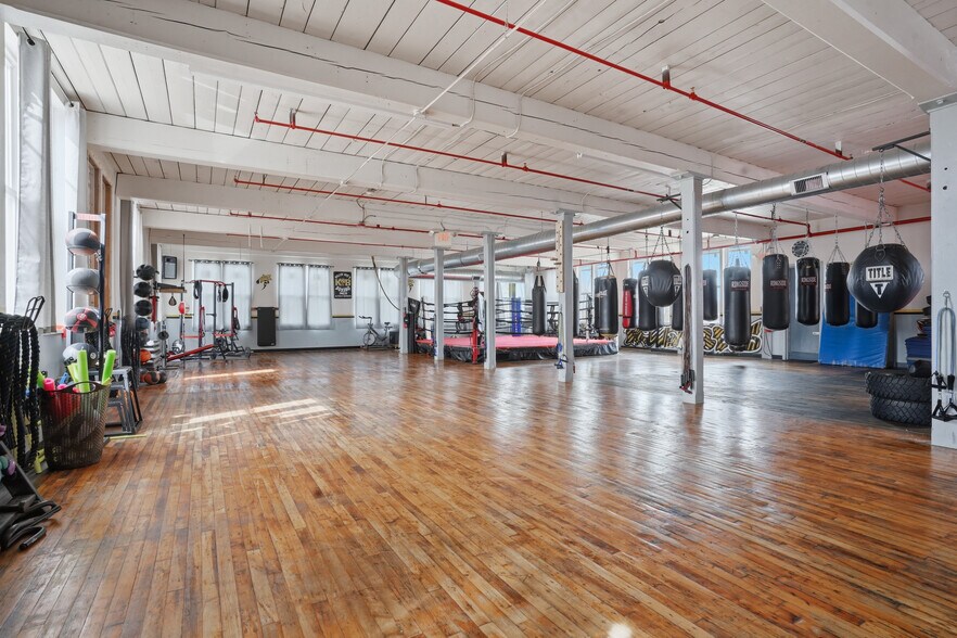 More Photos Of 120 Webster St, Pawtucket Manufacturing For Sale