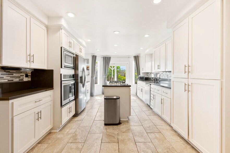 More Photos Of 1909 Cheyenne Cir, Oceanside Specialty For Sale