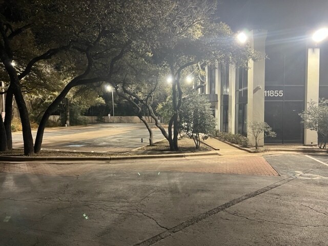 More Photos Of 11855 Research Blvd, Austin General Retail For Sale