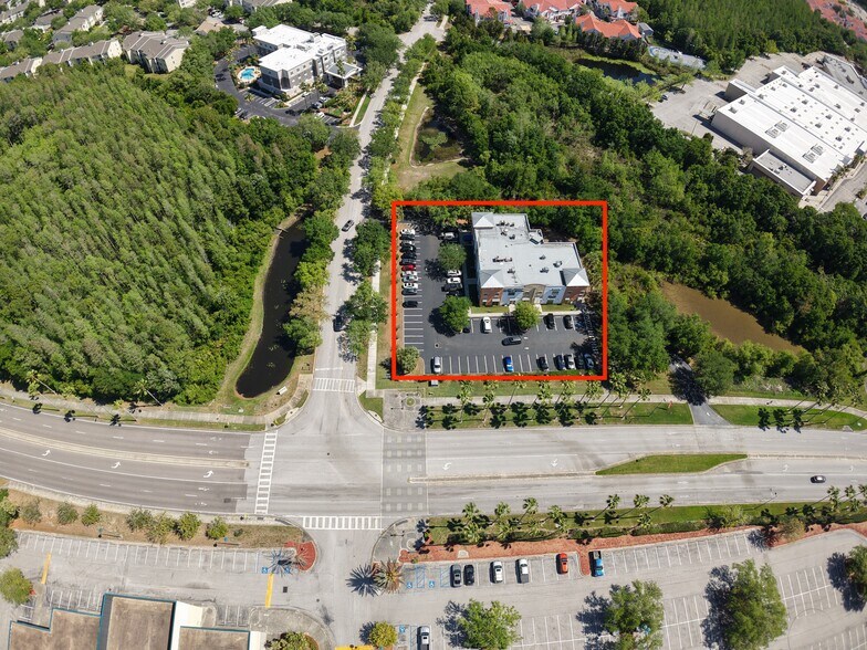 More Photos Of 18101 Highwoods Preserve Pkwy, Tampa Office Residential For Lease