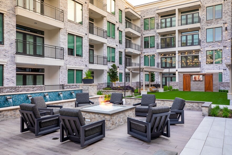 More Photos Of 3015 Weslayan St, Houston Apartments For Lease
