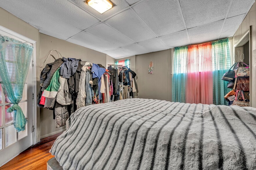 More Photos Of 2127 W 100th St, Cleveland Multifamily For Sale