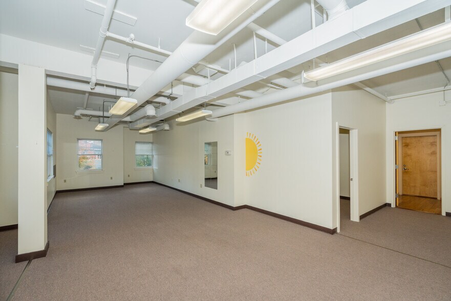 More Photos Of 120 West Ave, Saratoga Springs Office For Sale