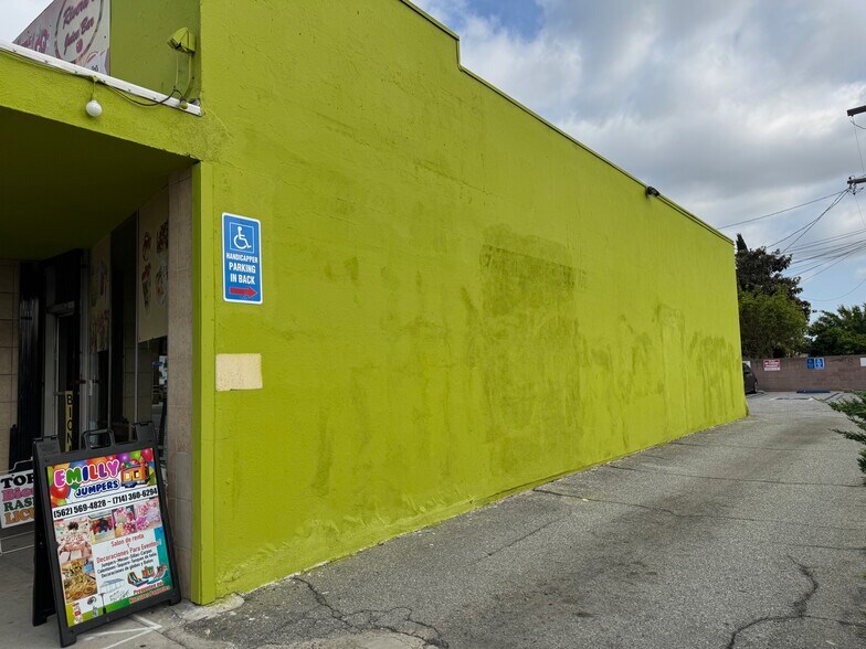 More Photos Of 11912-11914 Rosecrans Ave, Norwalk Storefront For Sale