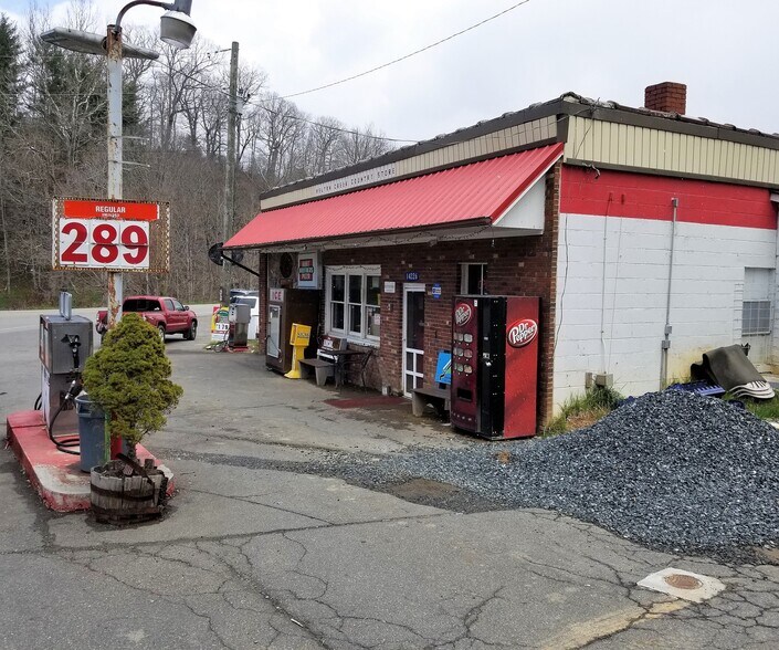 More Photos Of 14226 NC Highway 194 N, Lansing Convenience Store For Sale