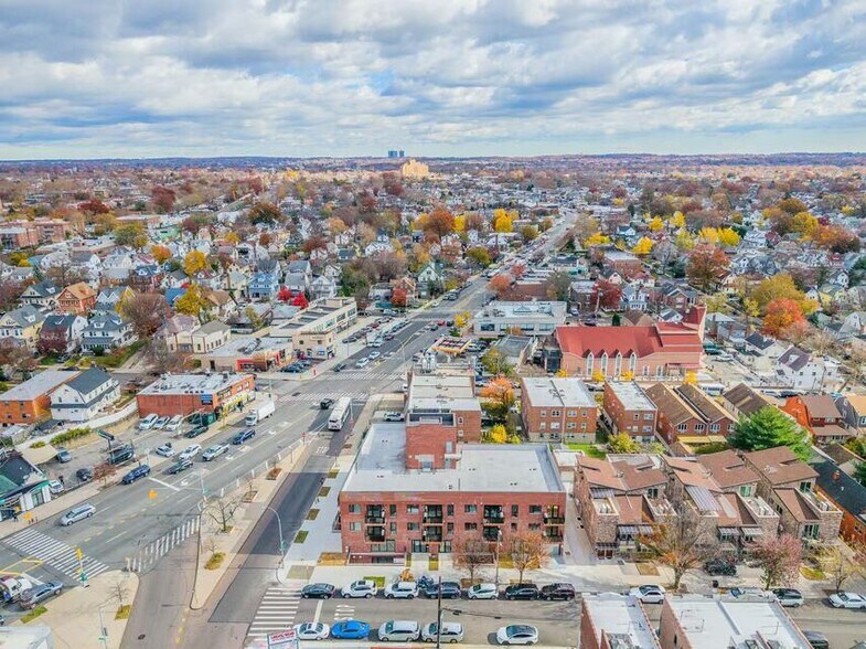 More Photos Of 16502 Sanford Ave, Flushing Apartments For Sale