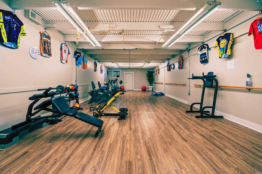 More Photos Of , Hot Springs General Retail For Sale