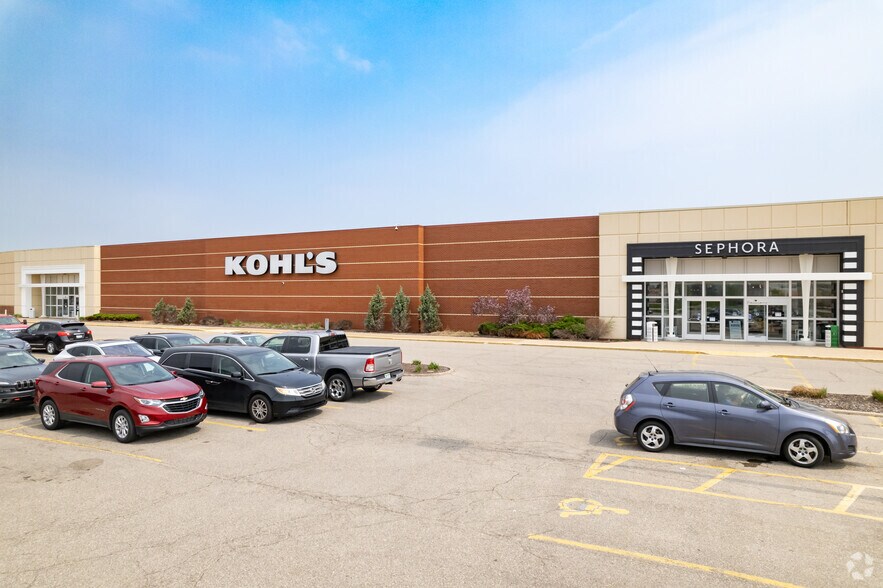 More Photos Of 555-805 Center Dr NW, Grand Rapids Unknown For Lease