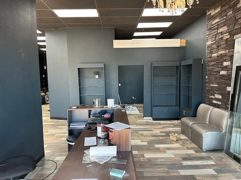 More Photos Of 2800 North Gate Blvd, Colorado Springs Freestanding For Lease