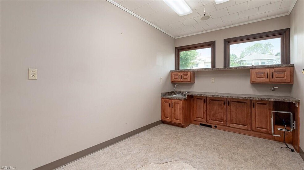 More Photos Of 1117 Clark St, Cambridge Medical For Sale