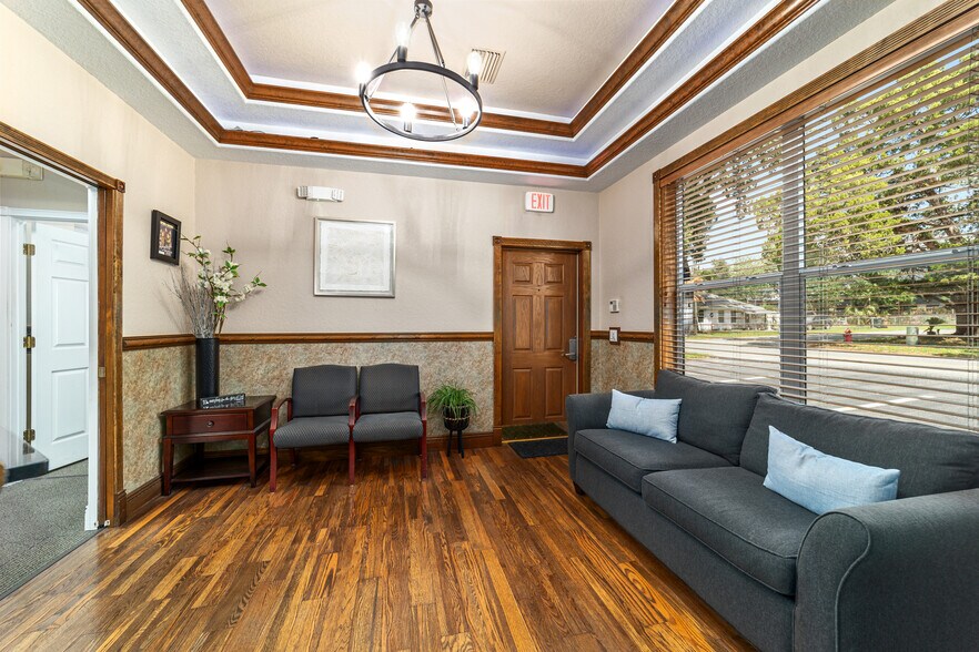 More Photos Of 434 SW 14 St, Ocala Office Residential For Sale