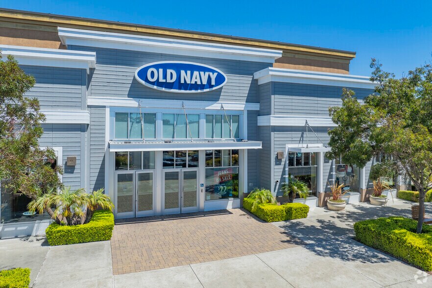 More Photos Of 523-2367 S Shore Ctr W, Alameda Unknown For Lease