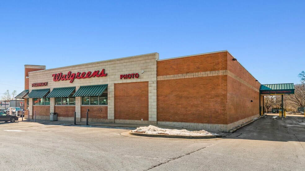 More Photos Of 200 W Maplewood Ln, Nashville Drugstore For Sale