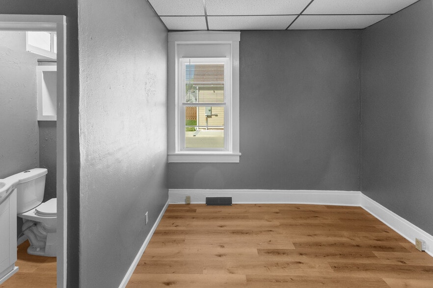 More Photos Of 31 N 14th St, Belleville Apartments For Sale