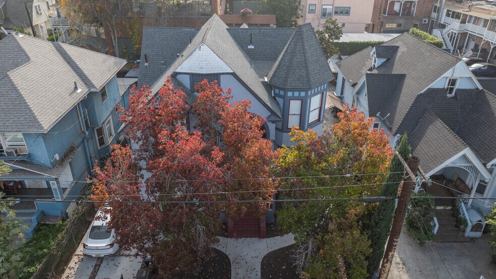 More Photos Of 1030 W 23rd St, Los Angeles Apartments For Sale