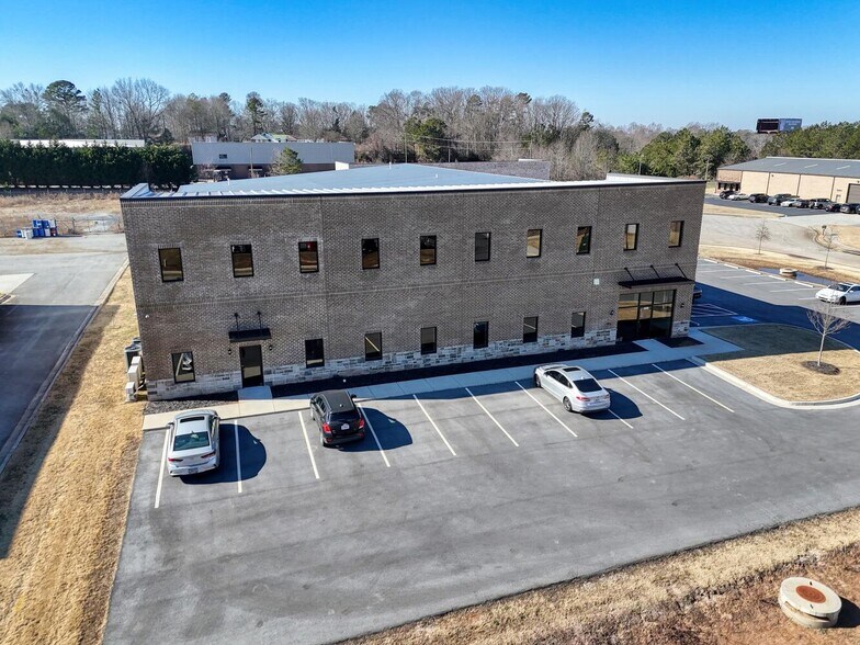 More Photos Of 3663 Southland Dr, Flowery Branch Warehouse For Sale