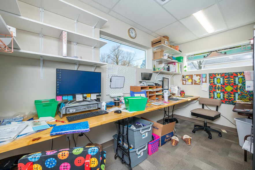 More Photos Of 15 Main St SE, Bondurant Storefront For Sale