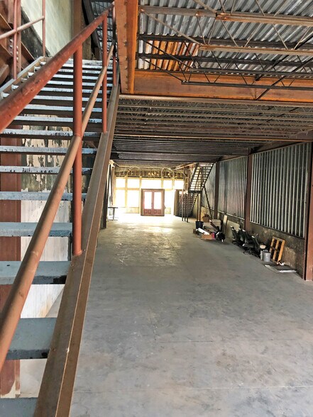 More Photos Of 210 Dauphin St, Mobile Storefront Retail Office For Lease