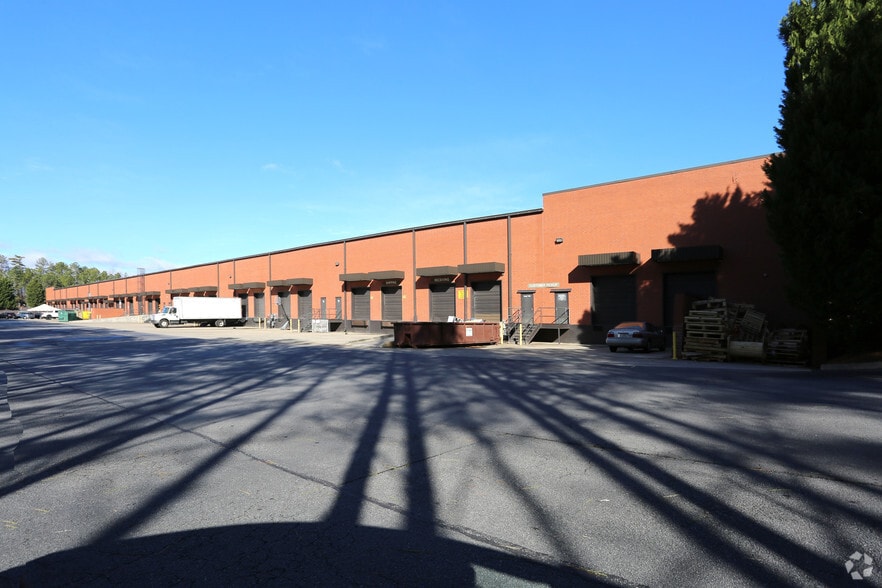 More Photos Of 1100 Northmeadow Pky, Roswell Unknown For Lease