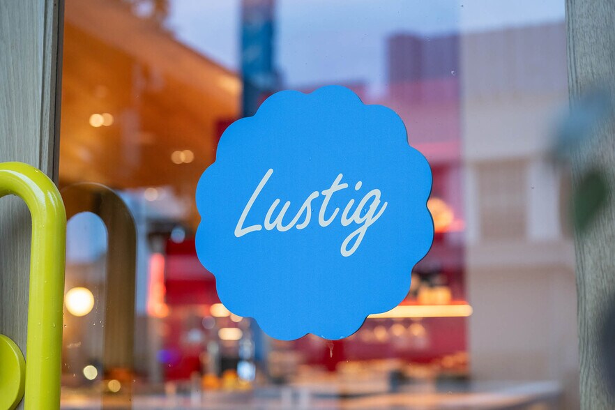 More Photos Of 3273 Helms Ave, Culver City General Retail For Lease