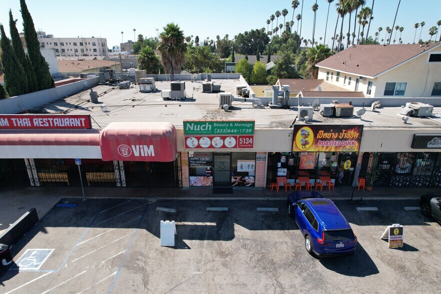 More Photos Of 5140 Hollywood Blvd, Los Angeles General Retail For Sale