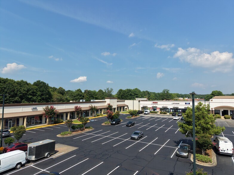 More Photos Of 1300-1500 McDonough Pky, McDonough Unknown For Lease