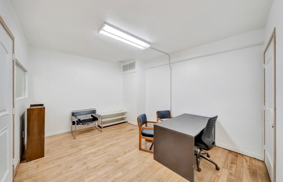 More Photos Of 830 S Main St, Santa Ana Freestanding For Sale