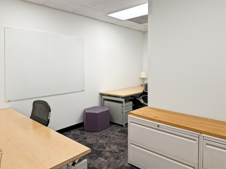 More Photos Of 40 E Huron St, Chicago Coworking Space