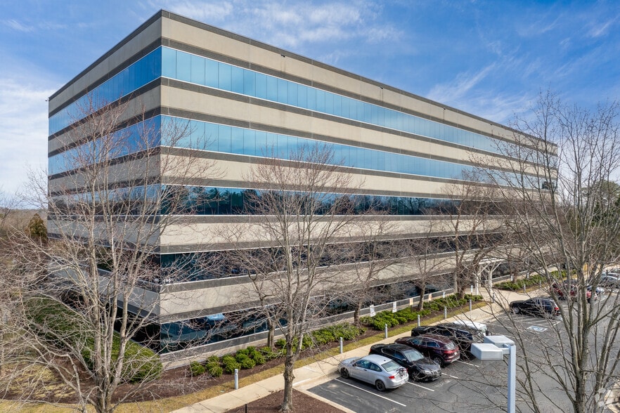 More Photos Of 9954 Mayland Dr, Richmond Office For Lease