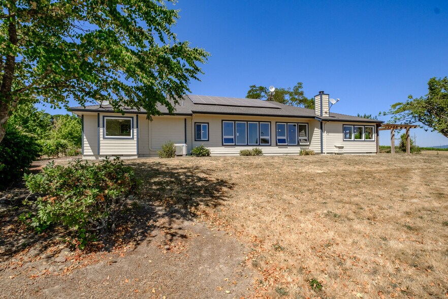 More Photos Of 10845 Brateng Rd, Monmouth Winery Vineyard For Sale