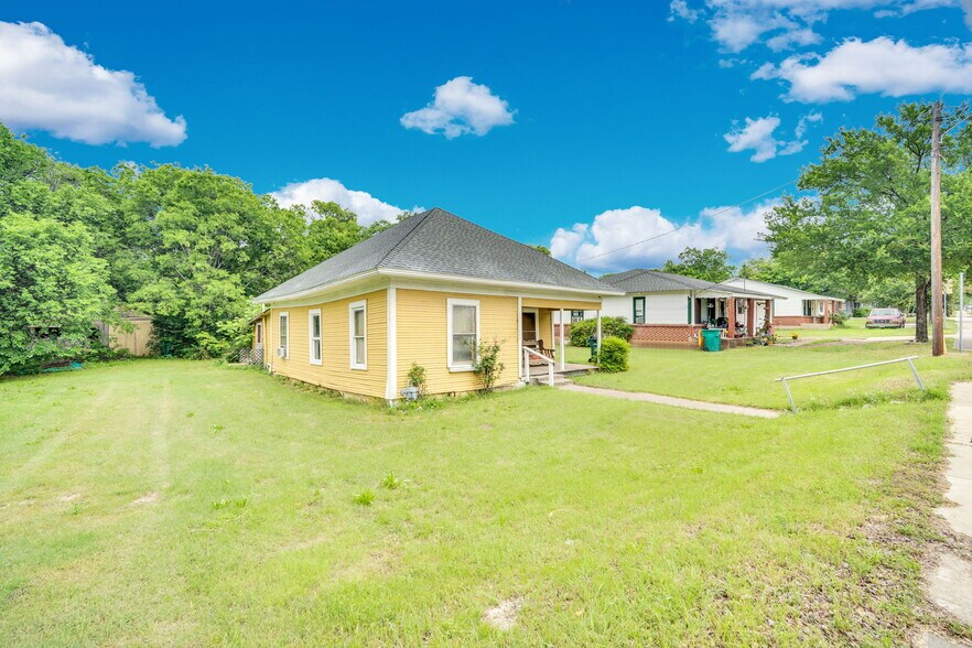 More Photos Of 301 W Belt Line Rd, Cedar Hill Land For Sale