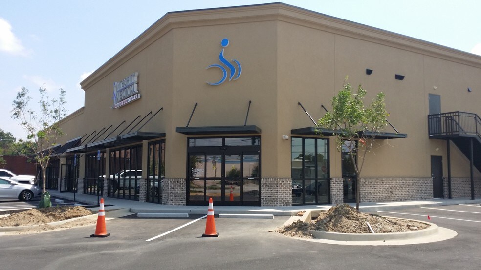 More Photos Of 1022 Walton Way, Augusta General Retail For Lease