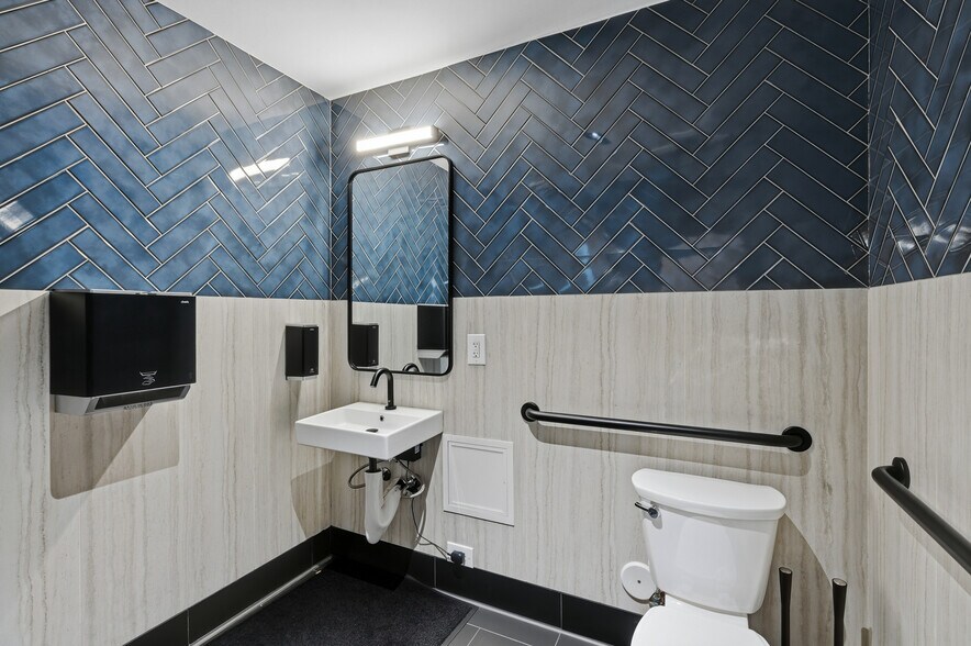 More Photos Of 3055 Harding St, Carlsbad Restaurant For Sale