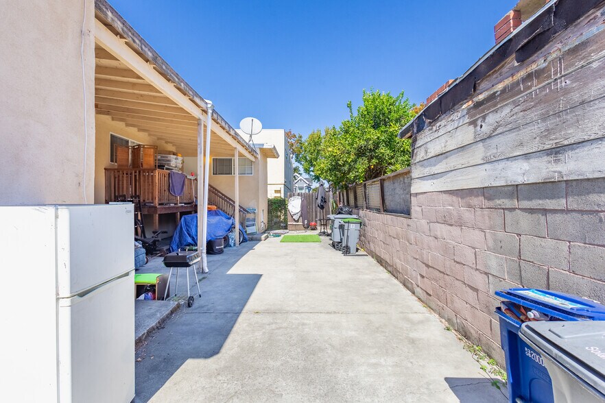 More Photos Of 3109 Sacramento St, Berkeley Storefront Retail Residential For Sale