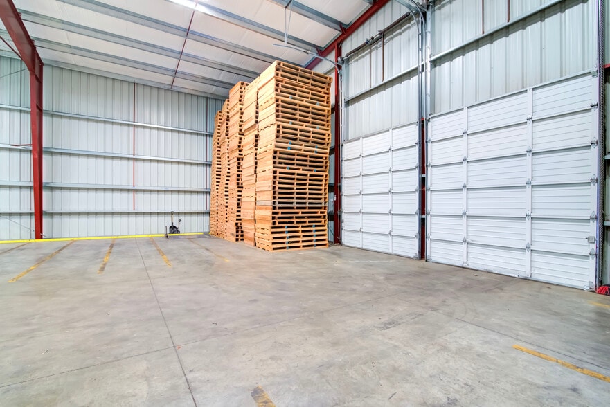 More Photos Of 18400 N Highway 99 W, Dayton Light Manufacturing For Sale