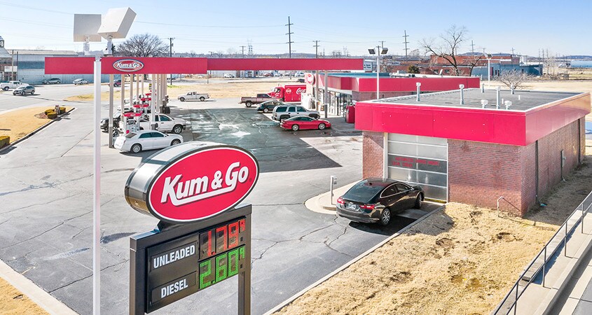 More Photos Of 230 S Adams Rd, Sand Springs Convenience Store For Sale