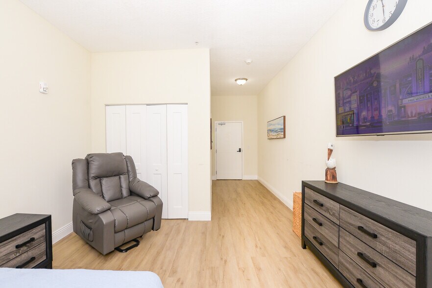 More Photos Of 4201 S 25th St, Fort Pierce Assisted Living For Sale