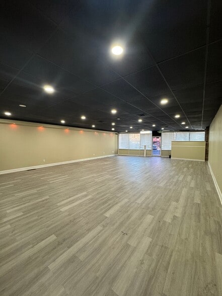 More Photos Of 1036 Chicopee St, Chicopee Storefront Retail Residential For Lease
