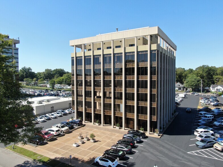 More Photos Of 2714 Union Avenue Ext, Memphis Office For Sale