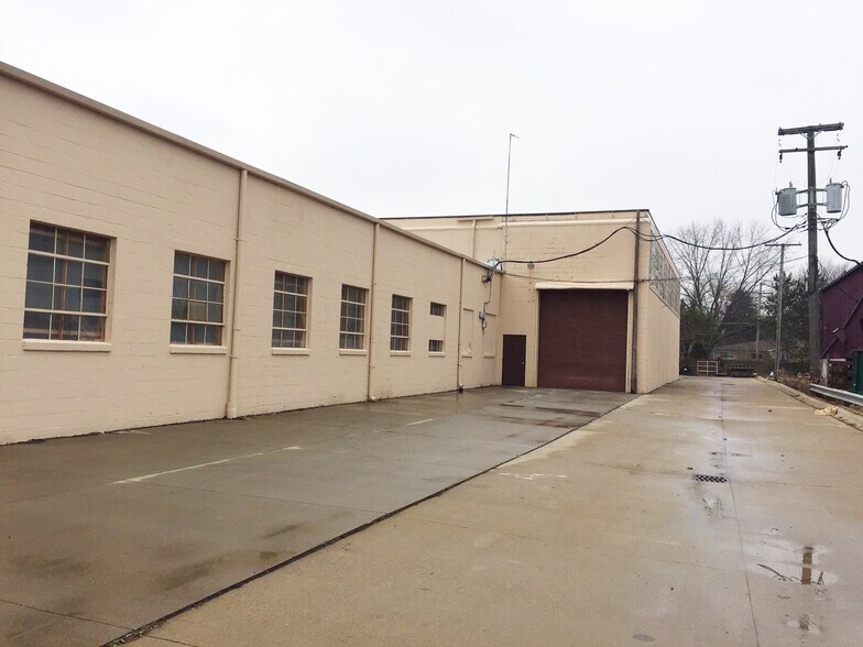 More Photos Of 31125 Fraser Dr, Fraser Warehouse For Sale