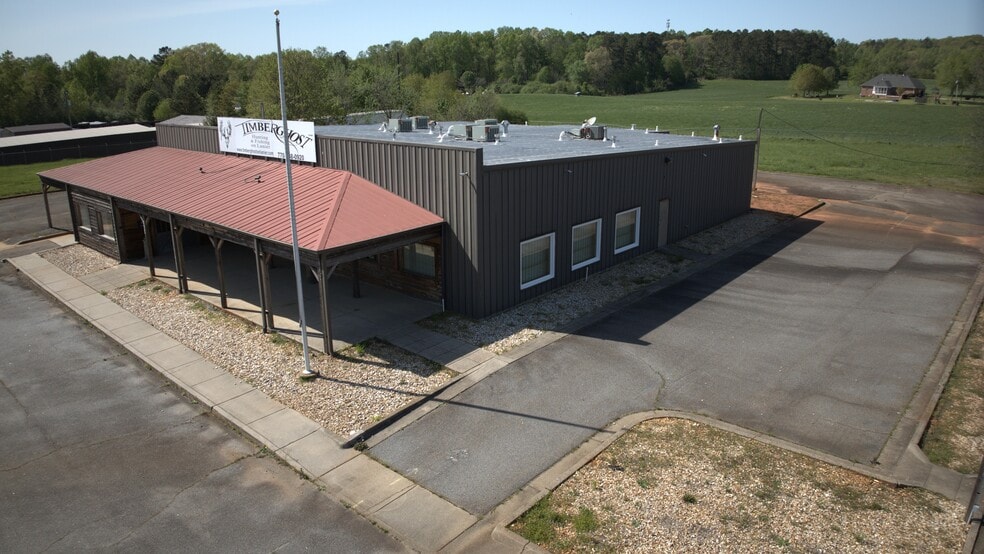 More Photos Of 3455 Keith Bridge Rd, Cumming Freestanding For Sale