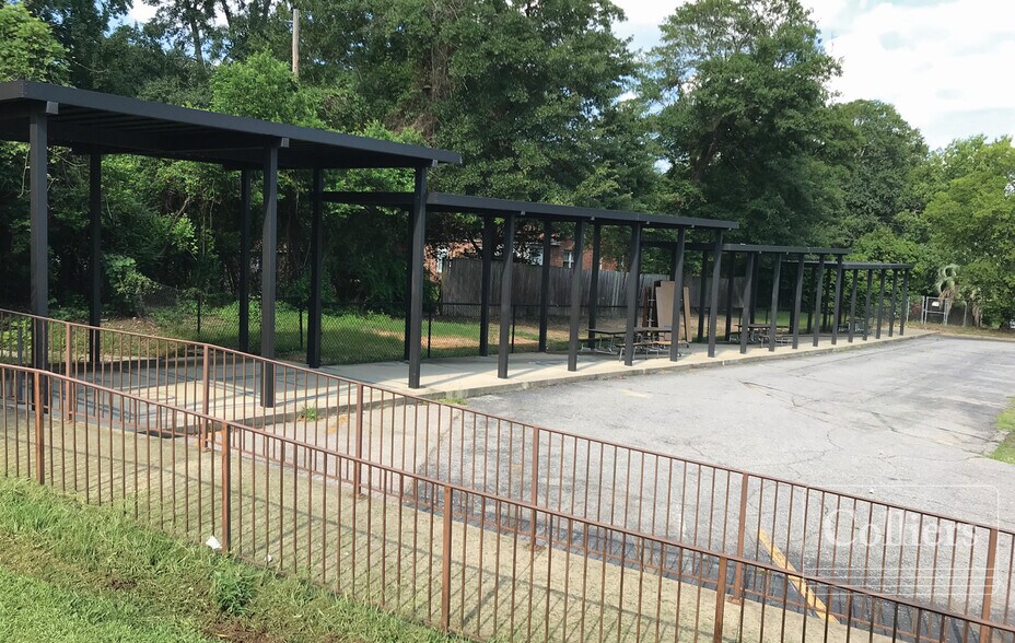 More Photos Of 3806 N Main St, Columbia Schools For Sale