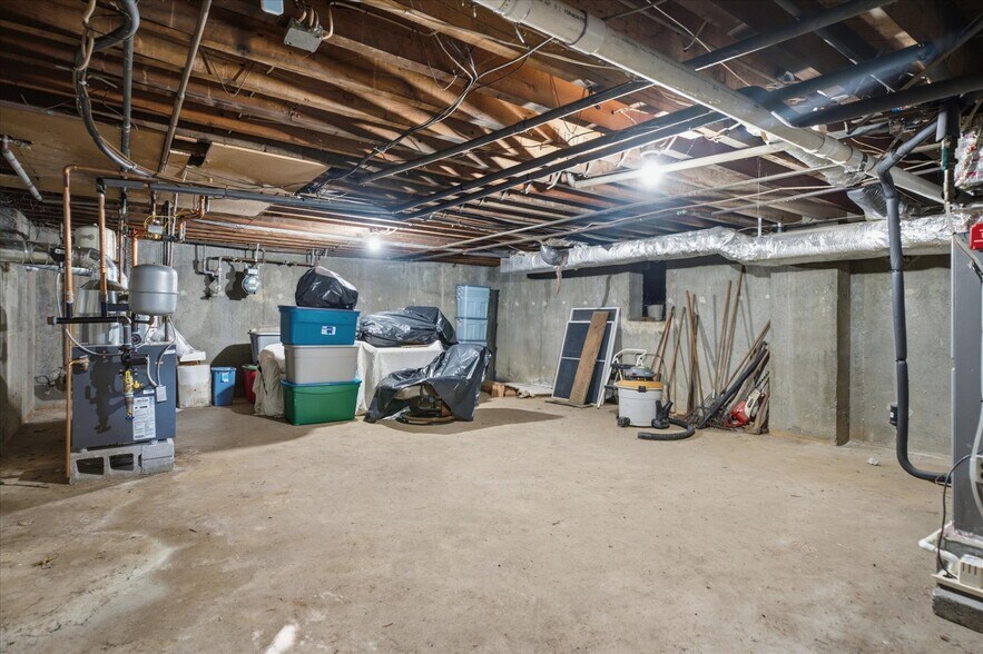 More Photos Of 33 Candee Ave, Sayville Medical For Lease