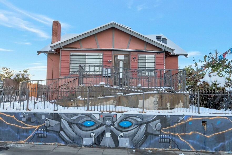 More Photos Of 745 Federal Blvd, Denver Office Residential For Lease