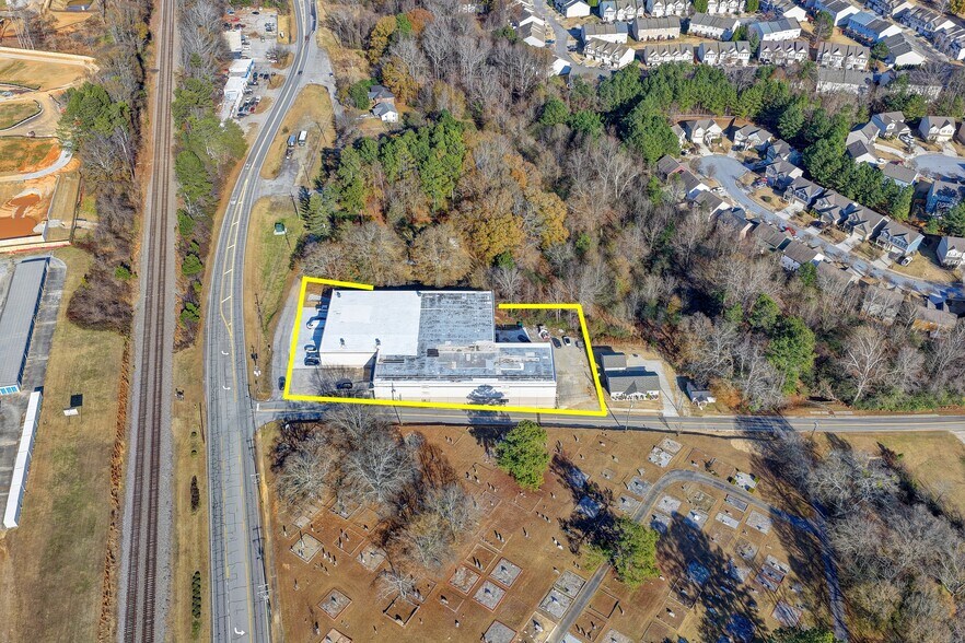 More Photos Of 4784 Cantrell Rd, Flowery Branch Warehouse For Sale