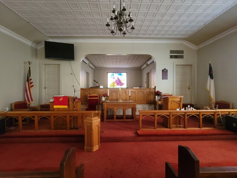 More Photos Of 207 W Viggie St, Hebbronville Religious Facility For Sale
