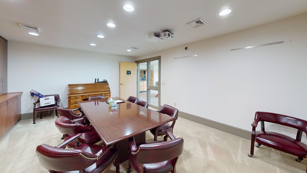 More Photos Of 411 Old Baltimore Pike, Chadds Ford Office For Sale