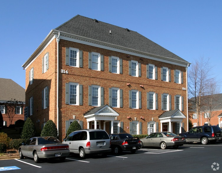 More Photos Of 314 Maxwell Rd, Alpharetta Office For Lease